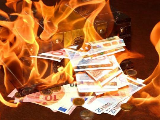 В Киеве ночью сгорела валютная обменка