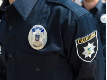 На Харьковщине мужчина обстрелял полицейский автомобиль, после чего покончил с собой