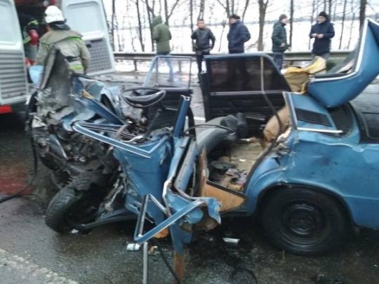 На Львовщине ВАЗ столкнулся с пассажирским автобусом, есть пострадавшие