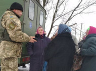 В освобожденных селах Травневое и Гладосово начали выплачивать украинскую пенсию