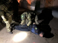 В Харькове задержаны патрульные, собиравшие «дань» с водителей (фото)