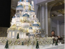 Торт на свадьбе в Казахстане