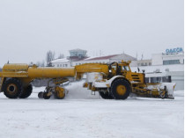 Из-за снегопада в аэропорту Одессы отменены рейсы