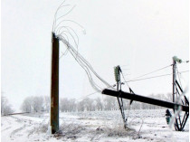 В Одесской области повреждено 1100 опор воздушных линий электропередач? На юге региона продлены каникулы в школах