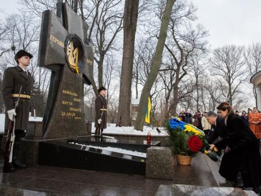 Сотая годовщина боя под Крутами&nbsp;— знаменательный день для каждого украинца-патриота,&nbsp;— Порошенко