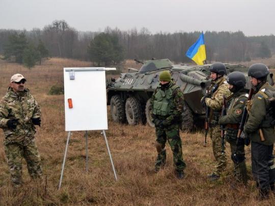 Порошенко одобрил допуск в Украину иностранных военных
