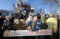 Виктор ющенко лично пообещал жертвам аферы «элита-центра», голодающим под стенами секретариата президента, что решением их проблемы займутся на высшем уровне уже до конца недели