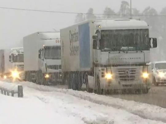 Вечером 8 февраля въезд грузовиков в столицу могут ограничить 