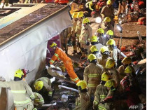 В Гонконге перевернулся пассажирский автобус: много погибших