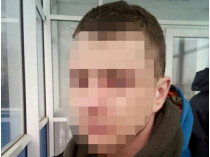 Задержали парня, зарезавшего пассажира на остановке в Киеве