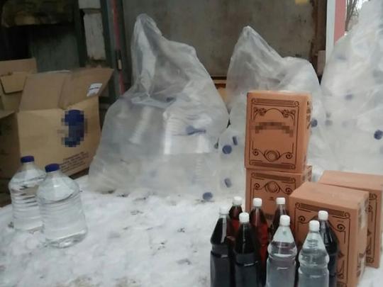 Полиция изъяла у делков свыше 8 тонн спирта и фальсификата (фото)