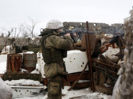 Российско-террористические войска пять часов обстреливали Троицкое на Луганщине