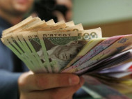 В Кабмине подсчитали, сколько денег нужно украинцам, чтобы не ездить на заработки