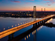 В Киеве ограничили движение автотранспорта по Южному мосту
