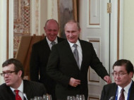 Минюст США выдвинул официальные обвинения против "повара Путина" и "фабрики троллей"