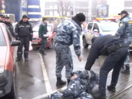 В Одессе пьяные сотрудники частной охраны стреляли в военного (видео)