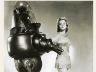 Костюм робота Робби из культового фильма 1956 года «Запретная планета» стал самым дорогим реквизитом в истории кинематографа (фото)