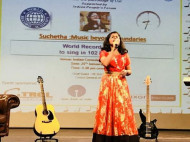 Индийская девочка пела песни на 102 языках шесть часов подряд (фото, видео)