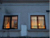 Офис «Общества венгерской культуры Закарпатья» в Ужгороде подожгли польские радикалы