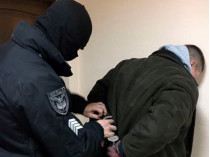 В Николаеве полиция накрыла лабораторию, где наркотики паковали в теннисные шарики (ФОТО)