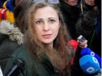 Участницы Pussy Riot в Крыму подверглись насилию со стороны полиции и казаков