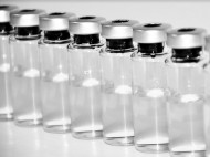 Экстренно полученную вакцину от кори начали распределять по областям