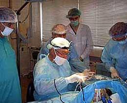 Шведские хирурги сделали первую в европе операцию по удалению аппендикса через&#133; Рот