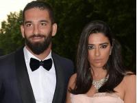 Бывший футболист «Барселоны» женился на дочке президента Турции 
