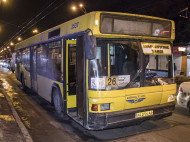 В Киеве женщина выпала из маршрутки