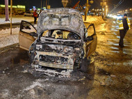 В Киеве возле ТРЦ «Блокбастер» сгорел Hyundai