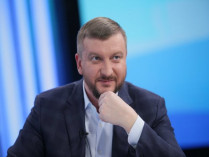 Петренко пригрозил неплательщикам алиментов уголовной ответственностью