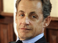 Саркози отпустили из-под стражи