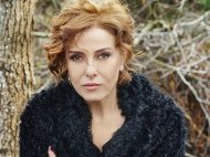В Турции известную певицу посадили в тюрьму за упоминание в песне президента