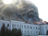 Под Львовом сгорел бывший коллегиум иезуитов (фото)