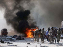 В Сомали возле парламента террорист подорвал себя в автомобиле