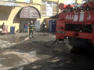 Пожар в ТЦ Харькова: спасатели эвакуировали 30 человек (фото)