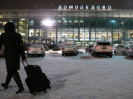 В аэропорту Москвы задымился самолет: пассажиры эвакуированы по надувным трапам