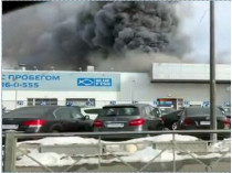 Пожары в Петербурге: горят автосалон и многоэтажка 