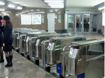 Турникеты в харьковском метро