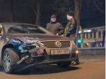 В столице произошло ДТП с участием автомобиля российских дипломатов 