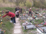 Как в поминальные дни в столице будет организован подвоз киевлян на кладбища
