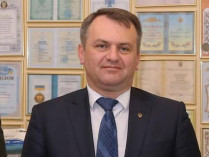 Глава Львовской ОГА Синютка задекларировал свыше 224 тыс. гривен и несколько квартир