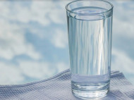 Супрун подсчитала, сколько стаканов воды нужно выпивать ежедневно