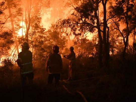 В Австралии из-за масштабных пожаров эвакуировали военную базу