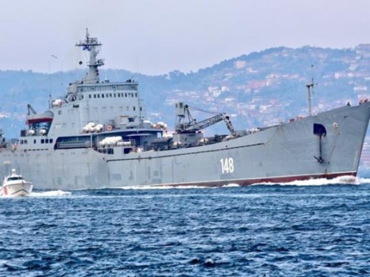 Россия отправила в Сирию корабль с бронетранспортерами