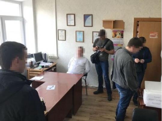 В Киеве задержан на взятке чиновник Департамента здравоохранения КГГА 