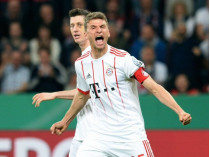 «Бавария» в полуфинале Кубка Германии отгрузила «Байеру» шесть мячей (видео)