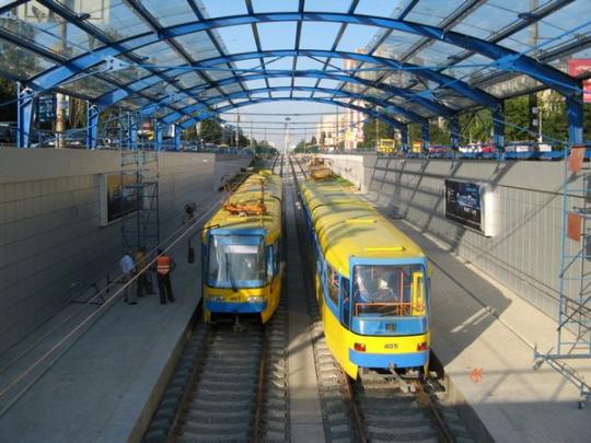 скоростной трамвай, «Киевпасстранс» предупредил также об изменениях в работе общественного транспорта