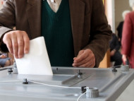 В Украине проходят выборы в 40 объединенных территориальных общинах