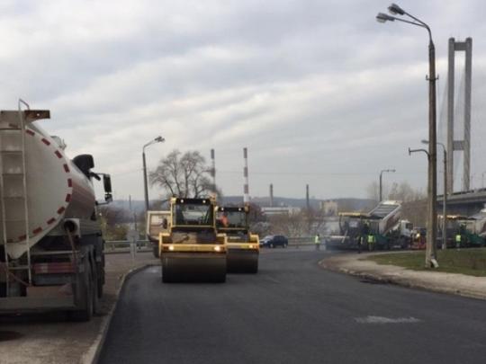 На западной границе Украины скопилось более ста фур